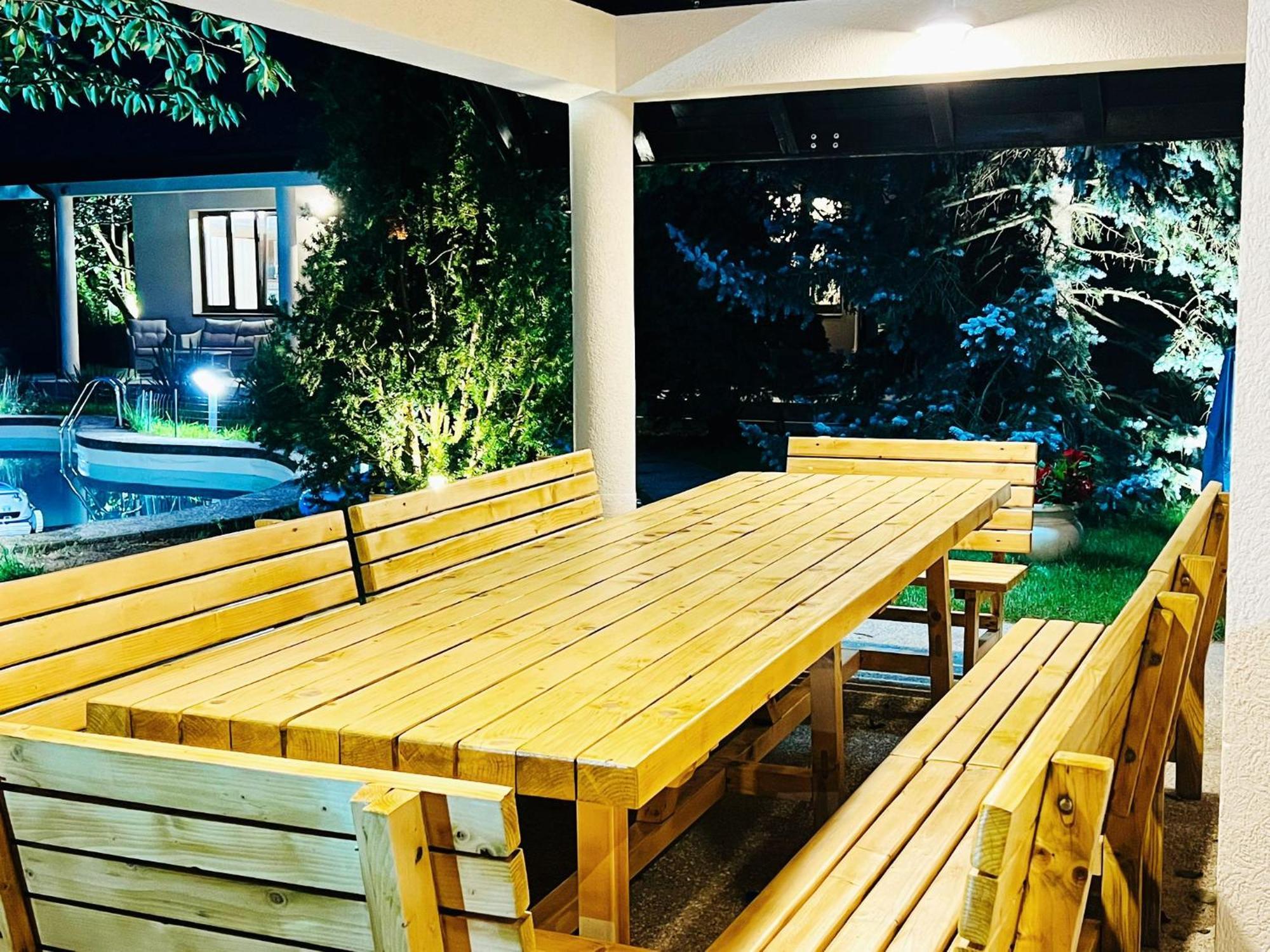 Evie'S Tree House Vila Dragomirna Exterior foto