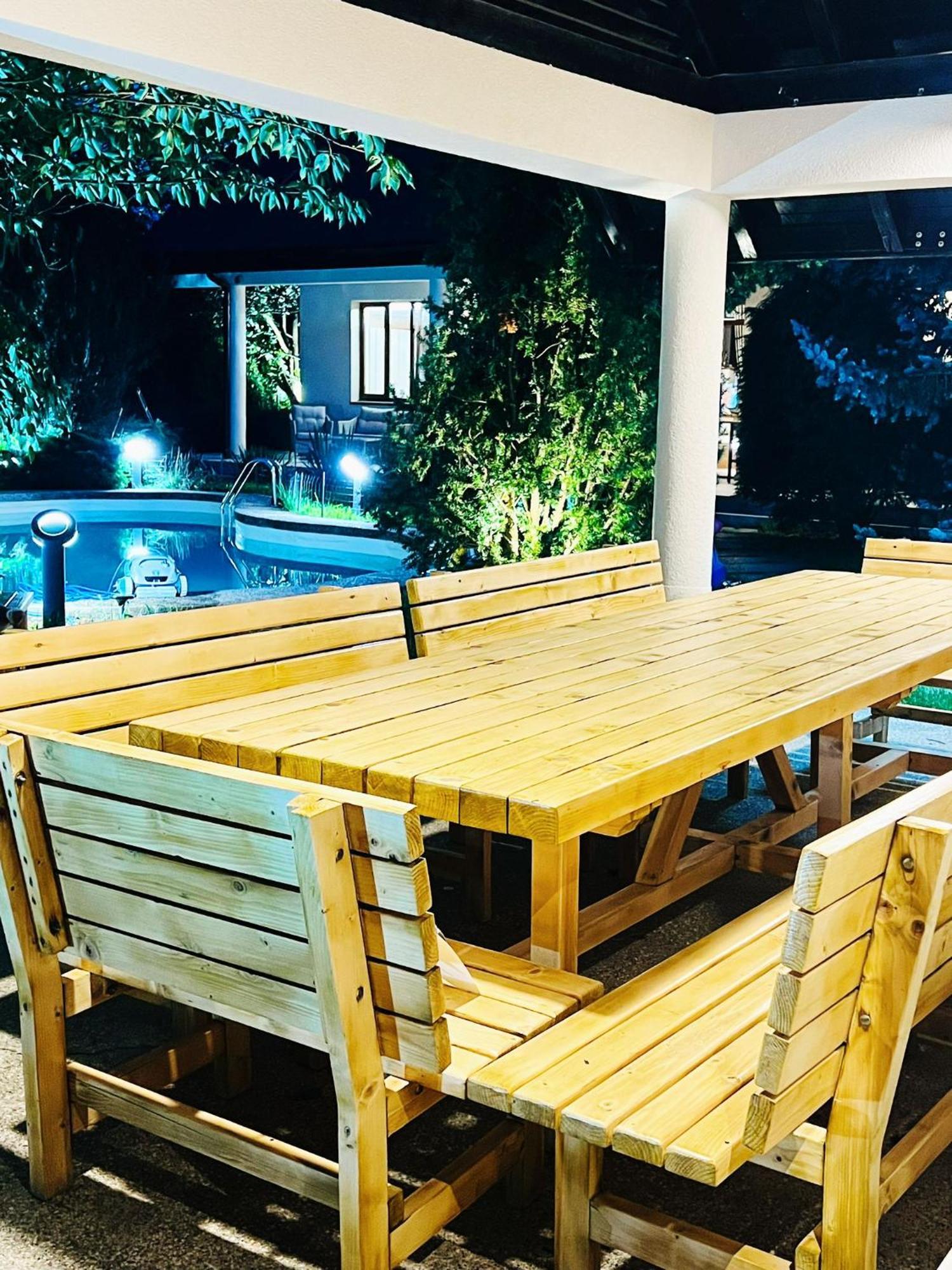 Evie'S Tree House Vila Dragomirna Exterior foto