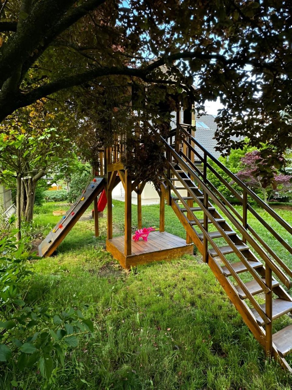 Evie'S Tree House Vila Dragomirna Exterior foto